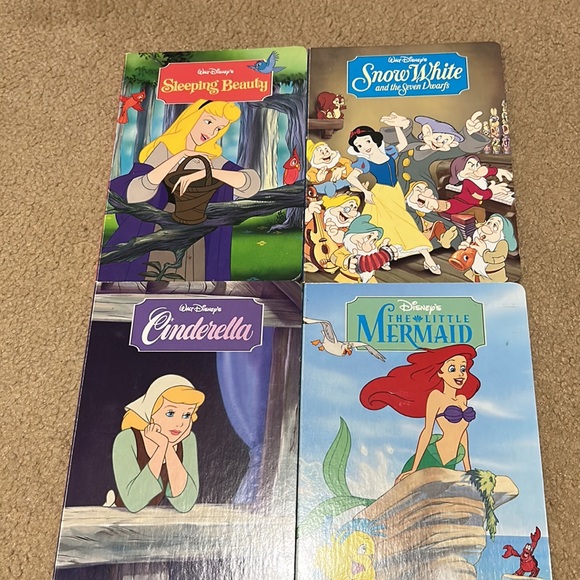 Winnie The Pooh And Disney The Princess Collection Friendship Box. - Picture 4 of 4